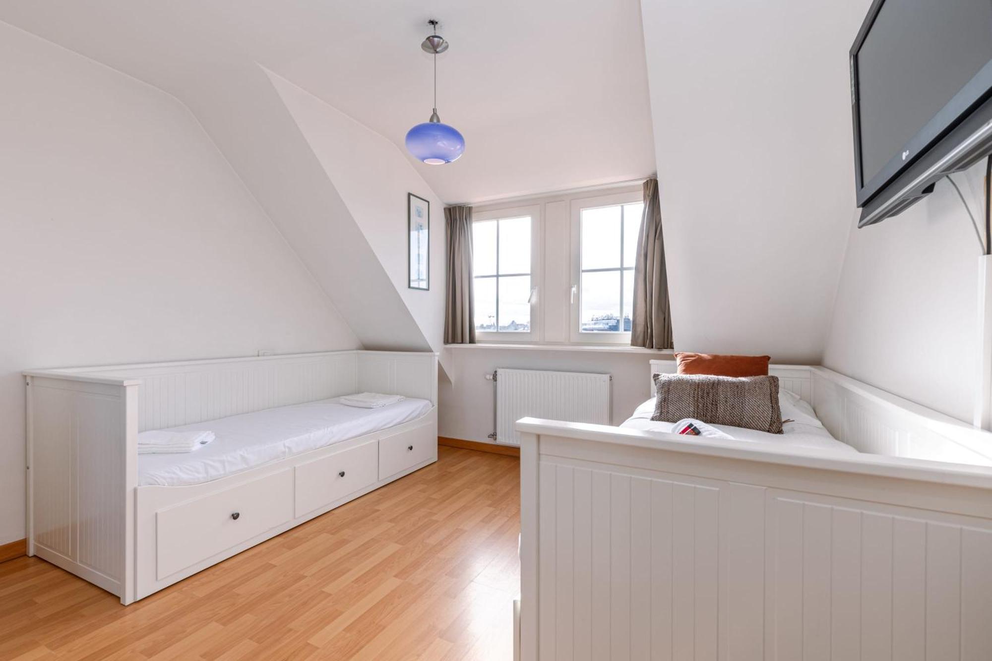 Apartamento Charming Spacious Duplex Apt With Private Parking In Knokke Exterior foto